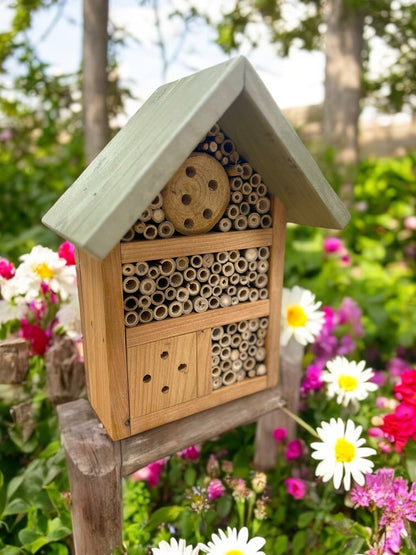 Pollinator Palace Bee Hotel - Sustainable British Made Bee House for Gardens